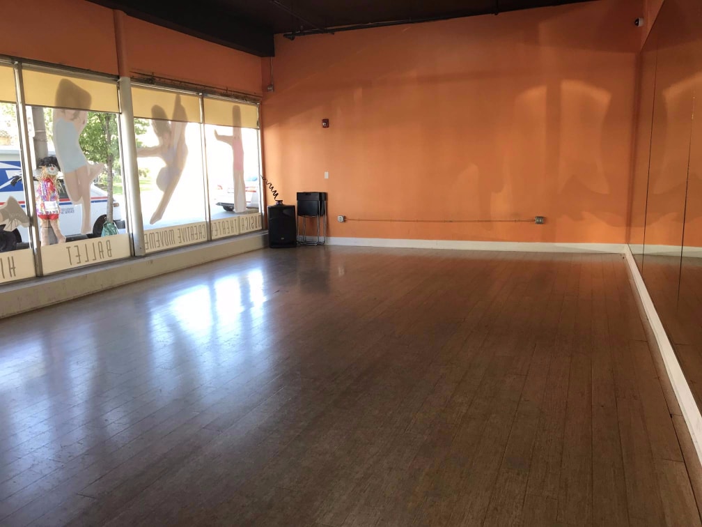 orange-room-studio-rental-min Orange Room Studio Rental